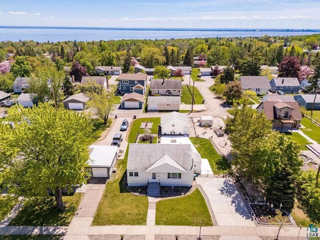 4604 Glenwood St, Duluth, MN 55804 - #1
