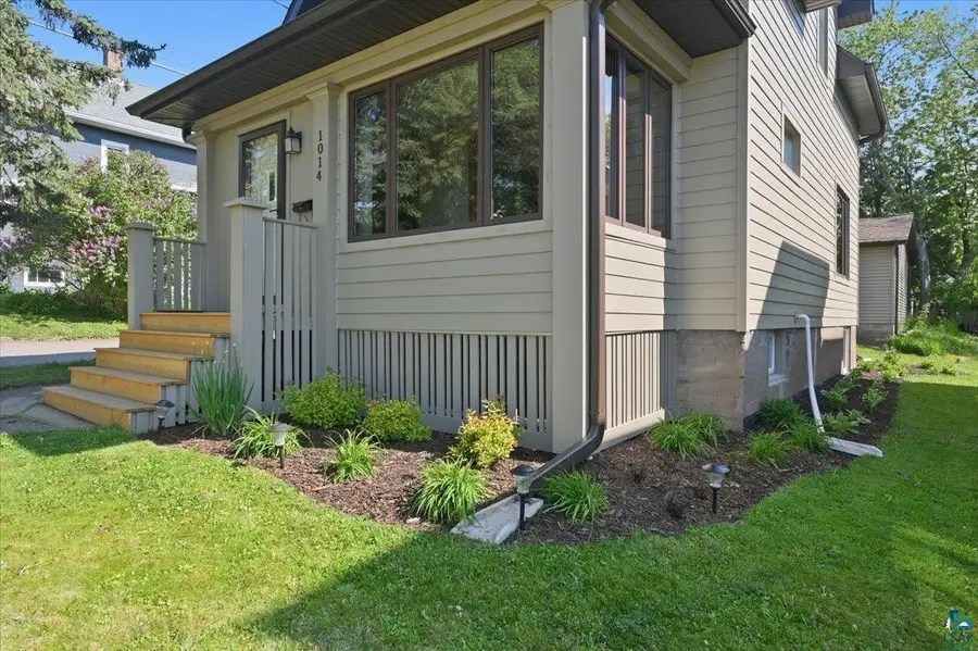 1014 N 12th Ave E, Duluth, MN 55805 - #2