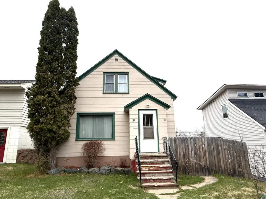 37 E Boundary St, Ely, MN 55731 - #2