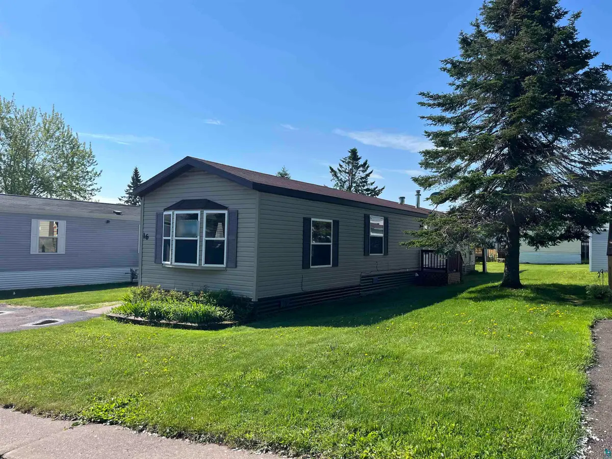 16 Kalmia Dr, Duluth, MN 55810 - #1
