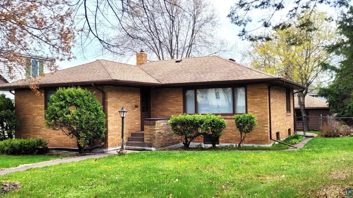 4428 Pitt St, Duluth, MN 55804 - #1