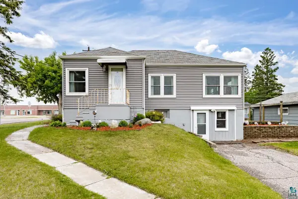 2349 Nanticoke St, Duluth, MN 55811
