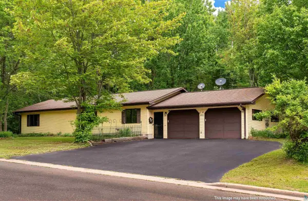 420 5th Ave E, Washburn, WI 54891