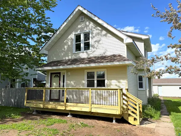 2715 E 3rd St, Superior, WI 54880