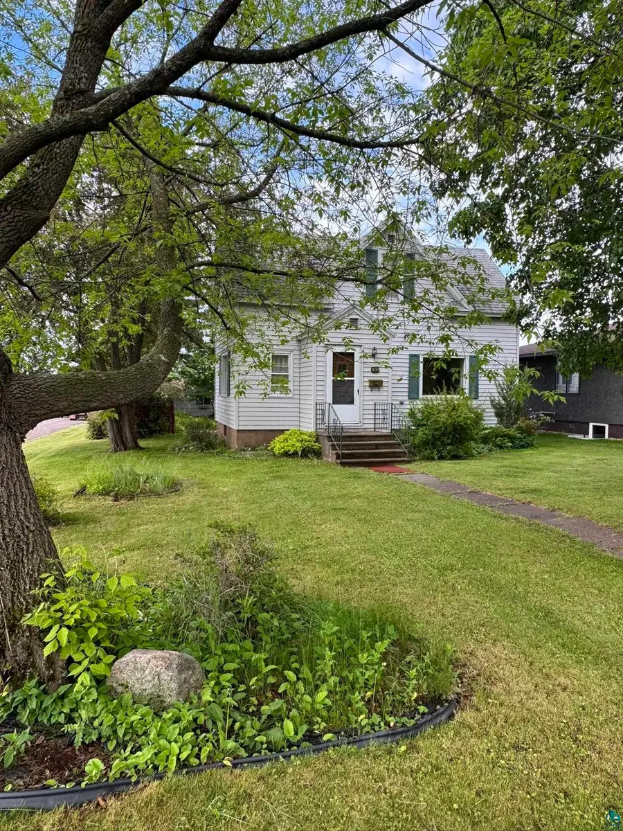 402 10th Ave, Two Harbors, MN 55616 - #2