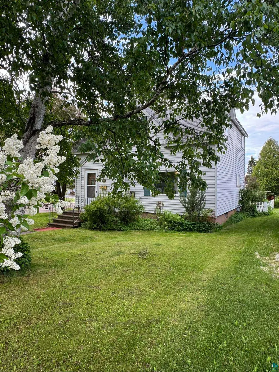 402 10th Ave, Two Harbors, MN 55616 - #3