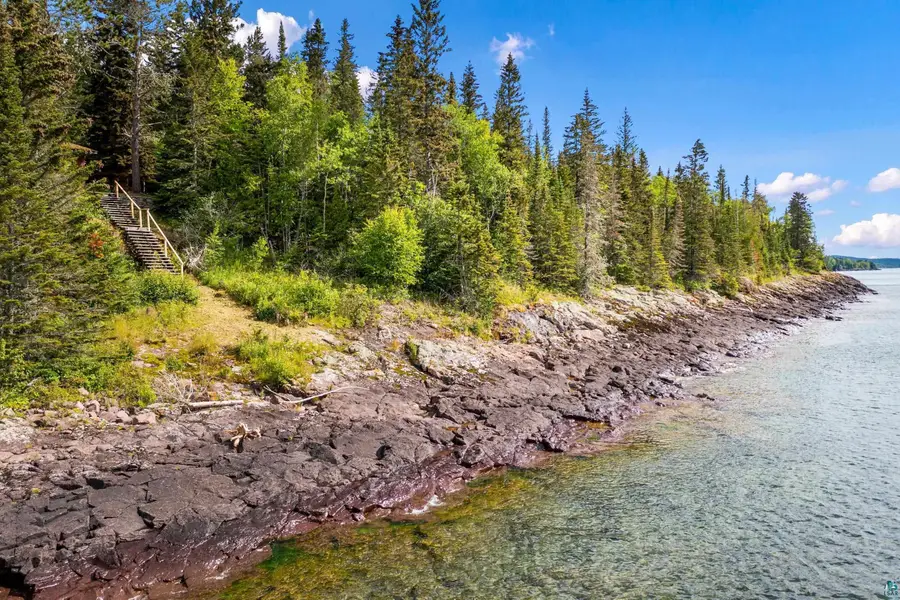 1534 Hwy 61 E, Grand Marais, MN 55604 - #2