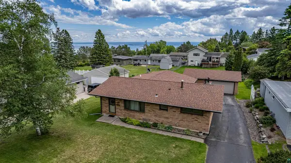 324 Hawkins St, Duluth, MN 55811