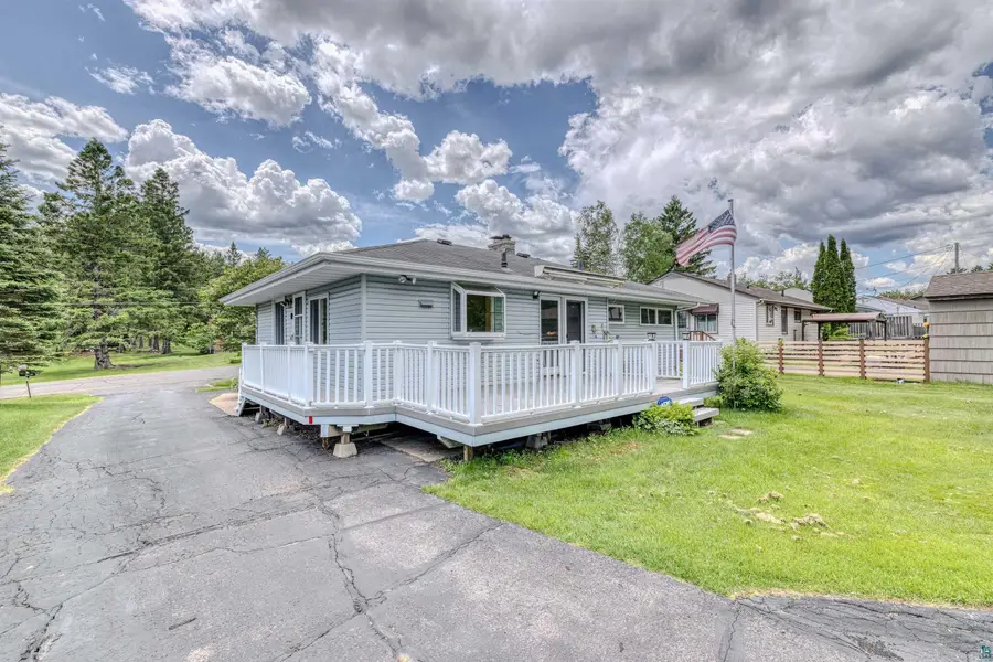 2113 Hutchinson Rd, Duluth, MN 55811 - #2