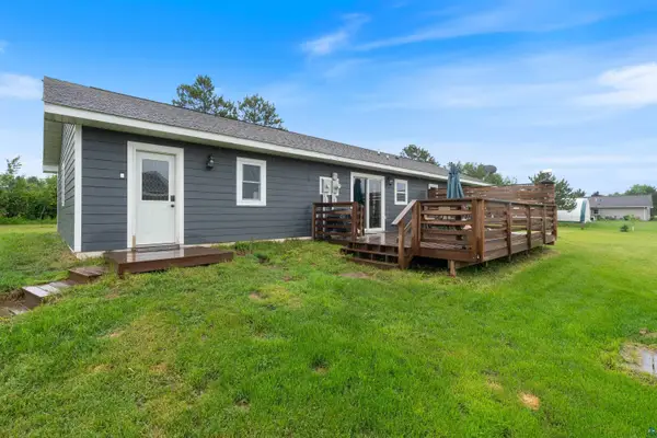 7498 Highway 2, Saginaw, MN 55779