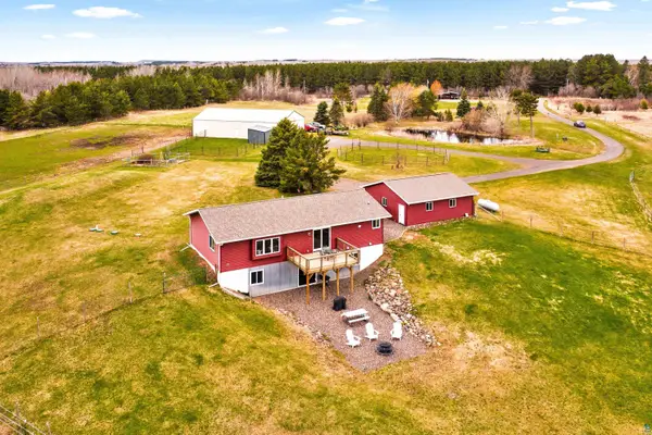 66 E Stark Rd, Esko, MN 55733