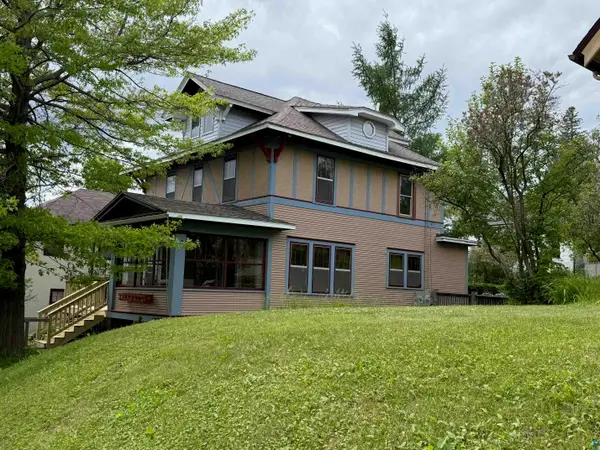 1605 E 7th St, Duluth, MN 55812
