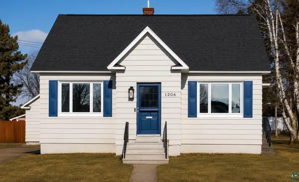 1206 9th Ave W, Ashland, WI 54806
