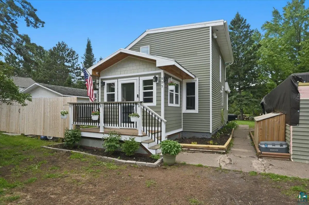 995 Pinewood Dr, Cloquet, MN 55720 - #1