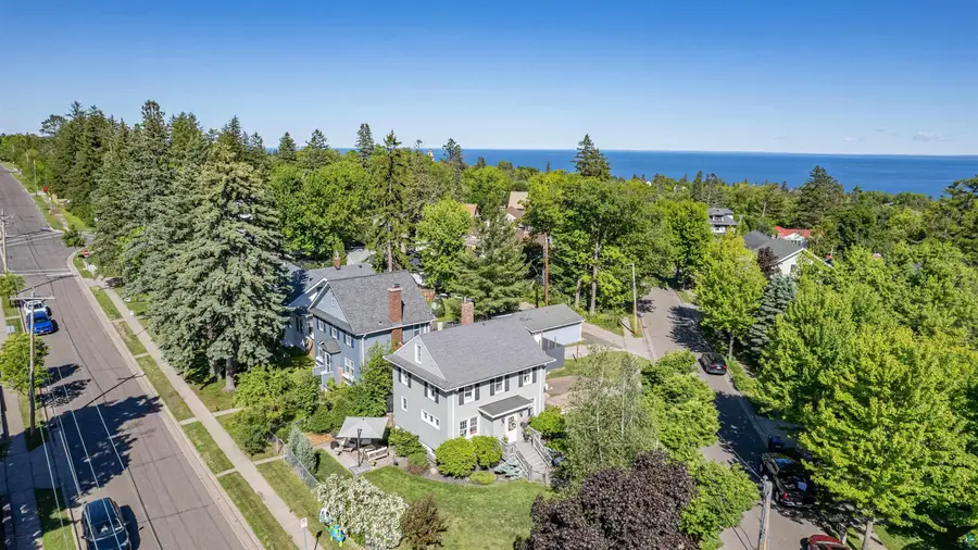 3 E College St, Duluth, MN 55812 - #3