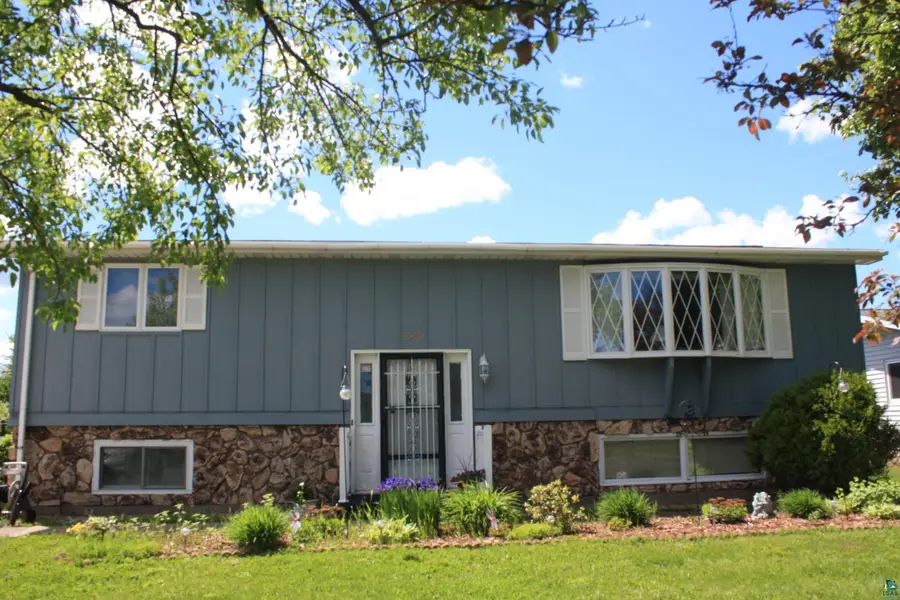 2909 Hammond Ave, Superior, WI 54880 - #2