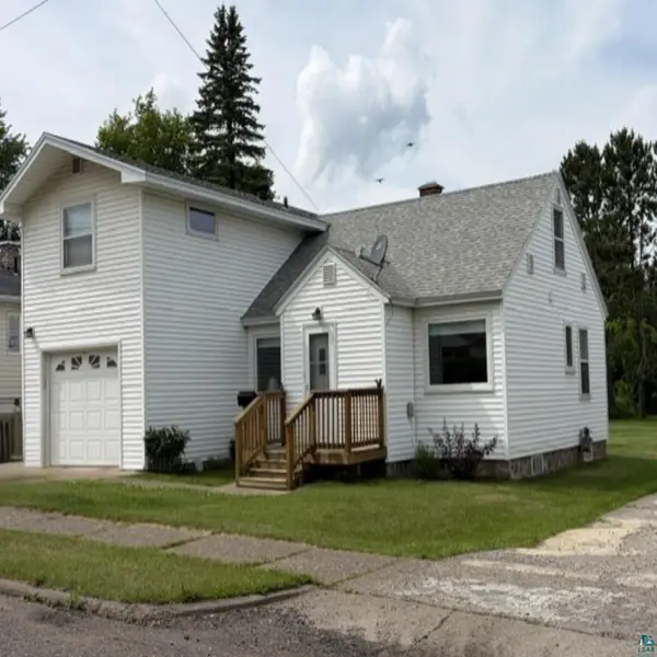 2215 Selmser Ave, Cloquet, MN 55720
