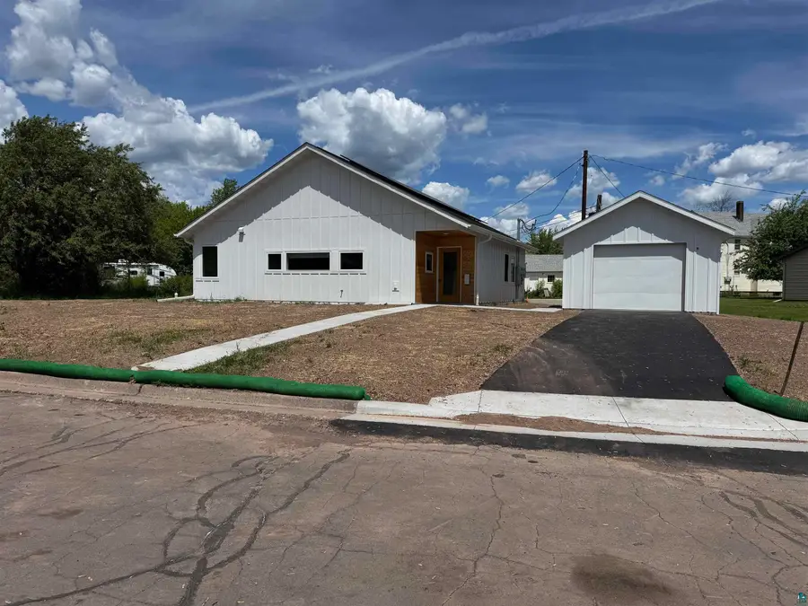 630 S 67th Ave W, Duluth, MN 55807 - #2