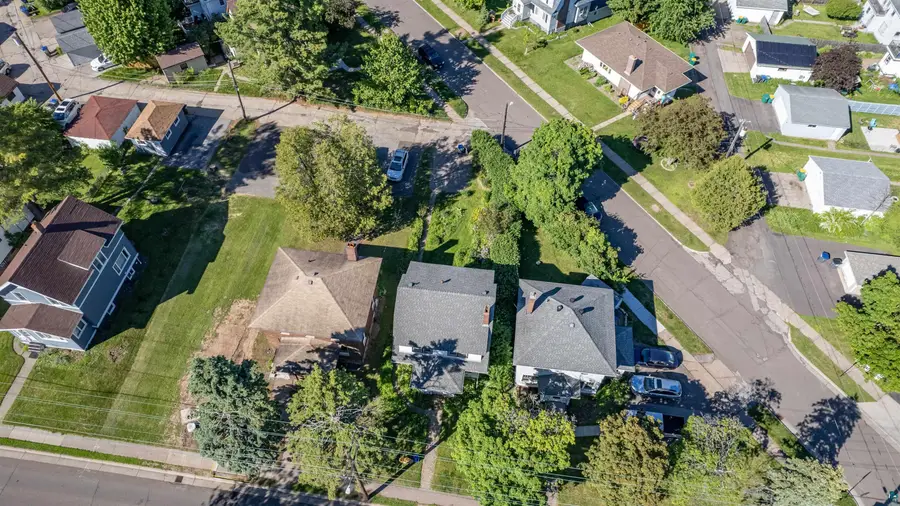 928 N 19th Ave E, Duluth, MN 55812 - #2