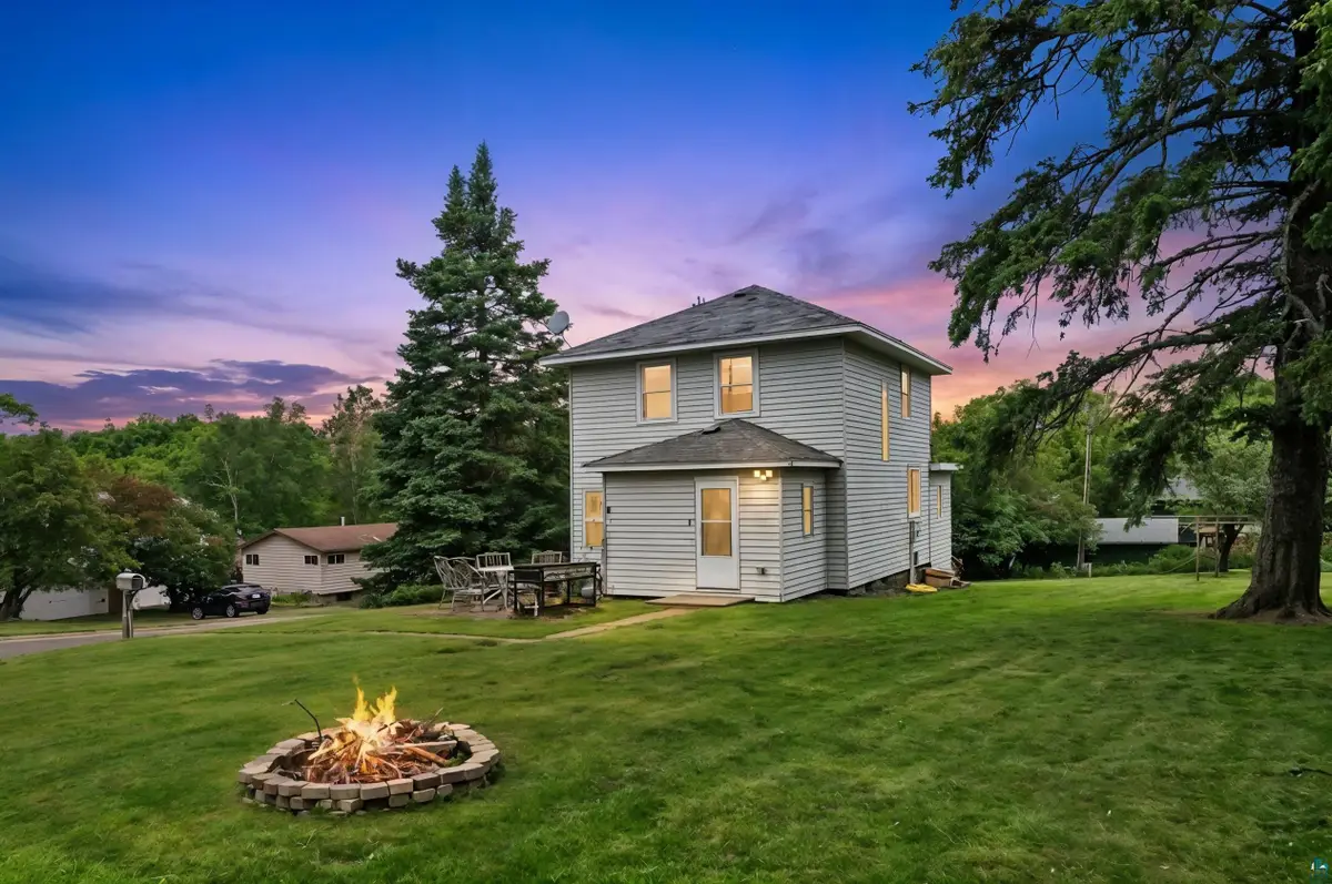2330 Silcox Ave, Duluth, MN 55803 - #1