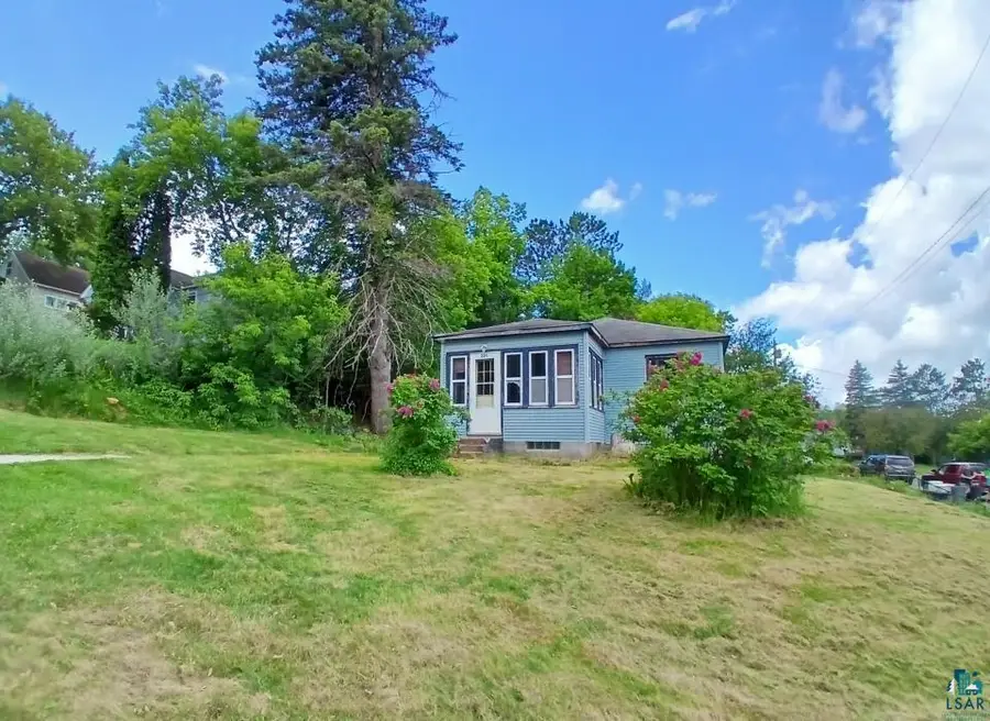 201 19th St, Cloquet, MN 55720 - #3