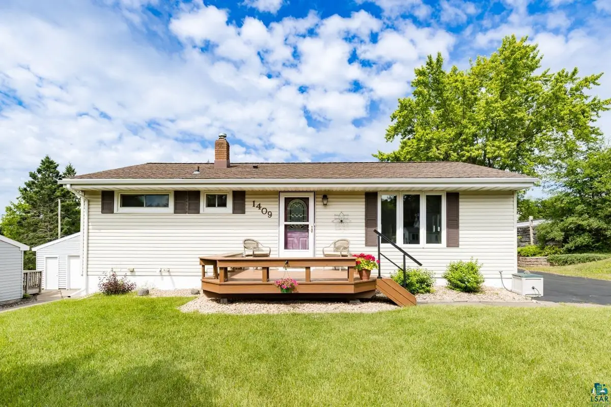 1409 Stanford Ave, Duluth, MN 55811 - #1