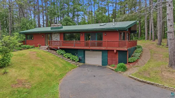 2016 Rice Lake Rd, Duluth, MN 55811