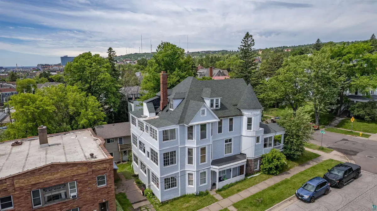 1530-1532 E 1st St, Duluth, MN 55812 - #1