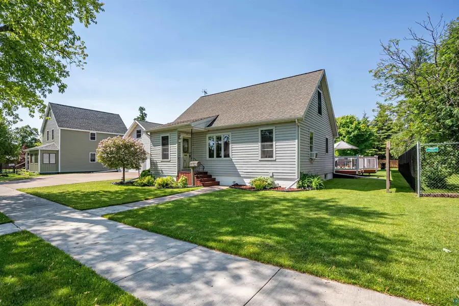 2822 E 6th St, Superior, WI 54880 - #2