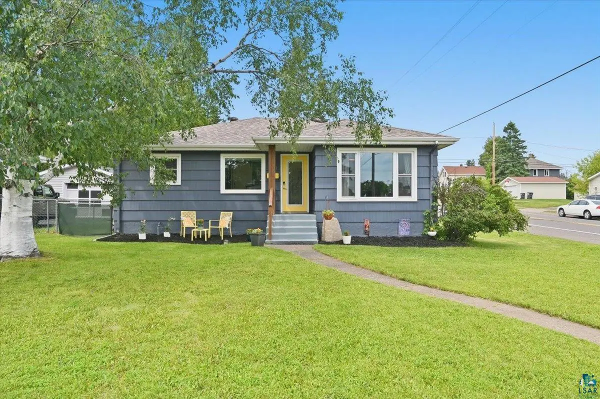 5141 Juniata St, Duluth, MN 55804 - #1