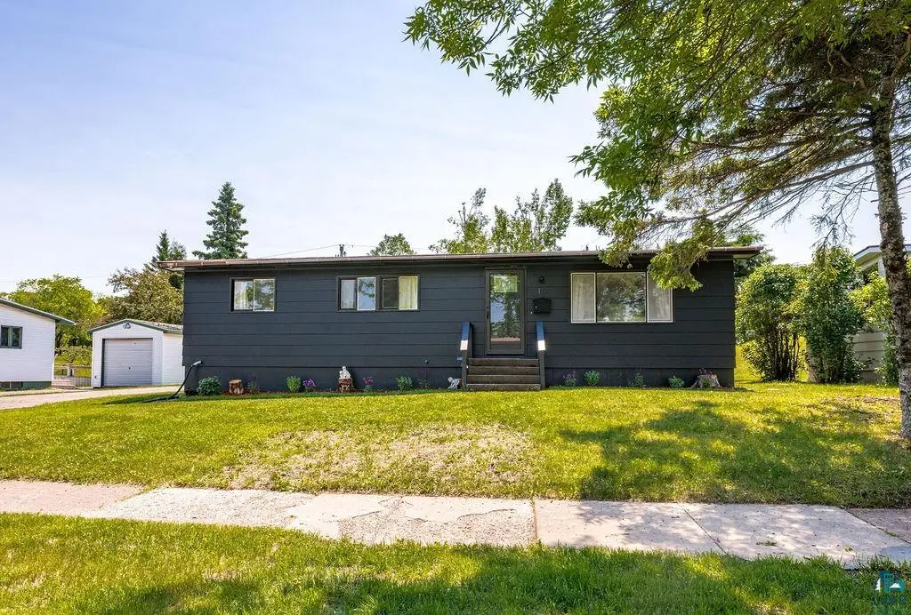 19 Law Dr, Silver Bay, MN 55614 - #1