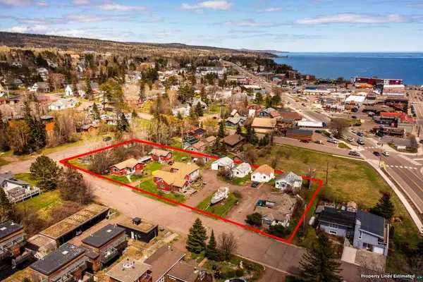 14 W 4th Ave, Grand Marais, MN 55604