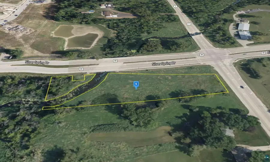 N56W20225 Silver Spring Dr, Menomonee Falls, WI 53051 - #3