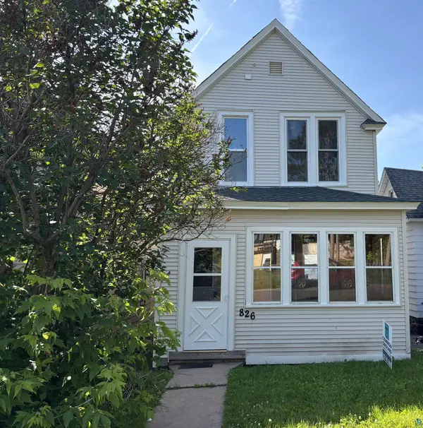 826 E 6th St, Duluth, MN 55805