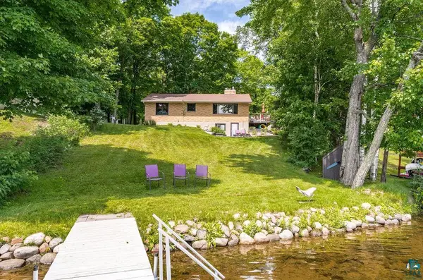 4998 Pike Lake Pl, Duluth, MN 55811