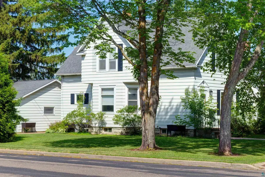 721 10th Ave W, Ashland, WI 54806 - #2
