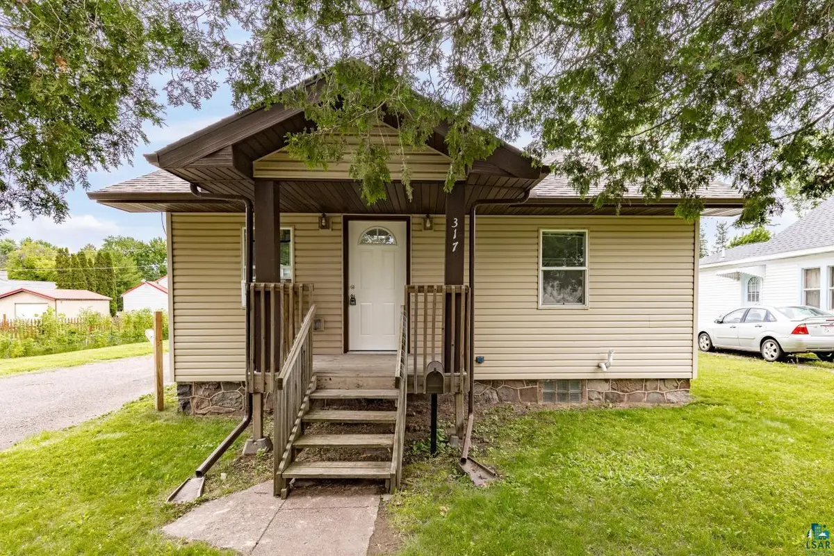 317 21st St, Cloquet, MN 55720 - #1