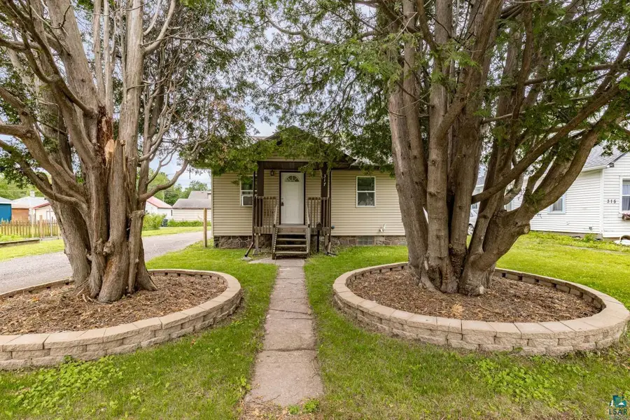 317 21st St, Cloquet, MN 55720 - #2