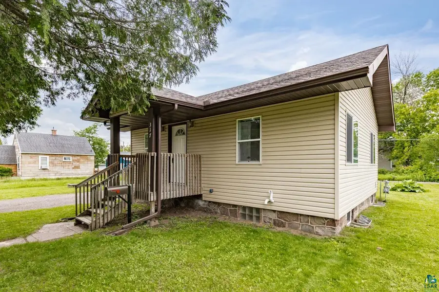 317 21st St, Cloquet, MN 55720 - #3