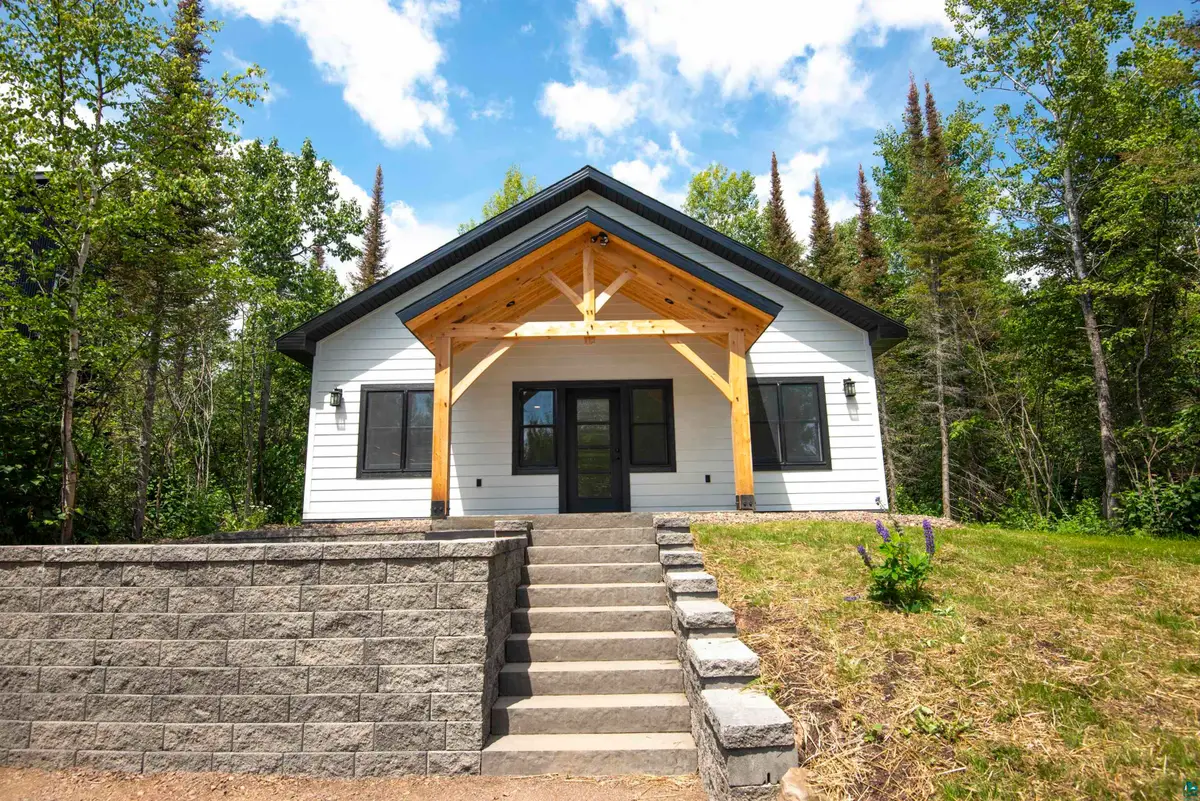 1061 W 3rd St, Grand Marais, MN 55604 - #1