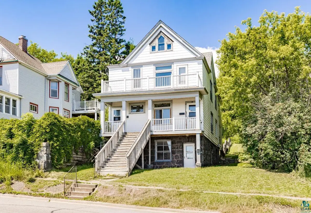 217 E 7th St, Duluth, MN 55805 - #1