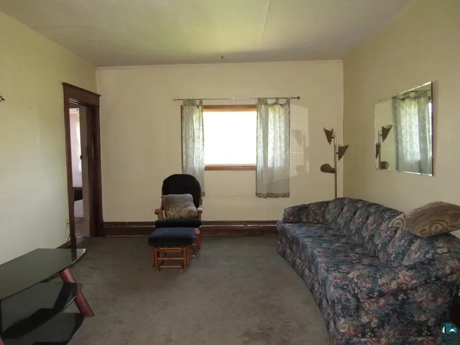 3932 E 8th St, Superior, WI 54880 - #3