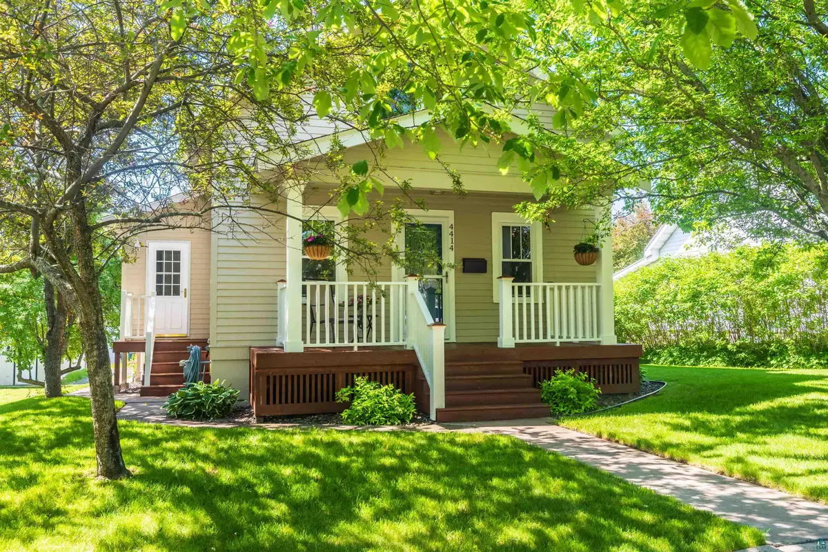 4414 Cambridge St, Duluth, MN 55804 - #1