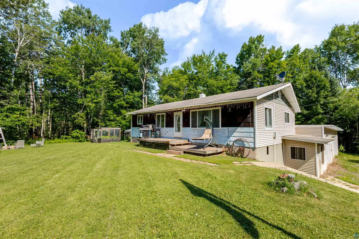5539 S Darrow Rd, Superior, WI 54880 - #1