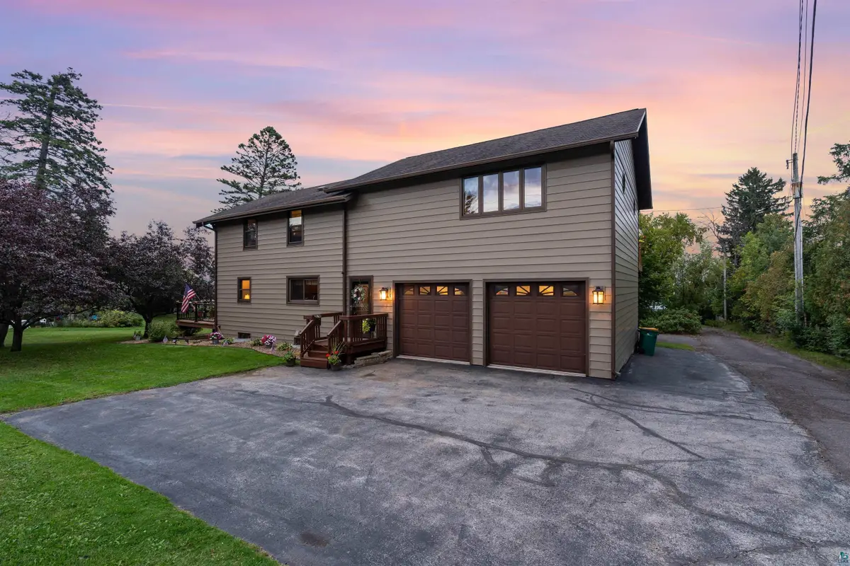 4 Lakeside Ct, Duluth, MN 55804 - #1