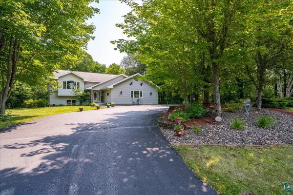 4978 Maribe Dr, Hermantown, MN 55811