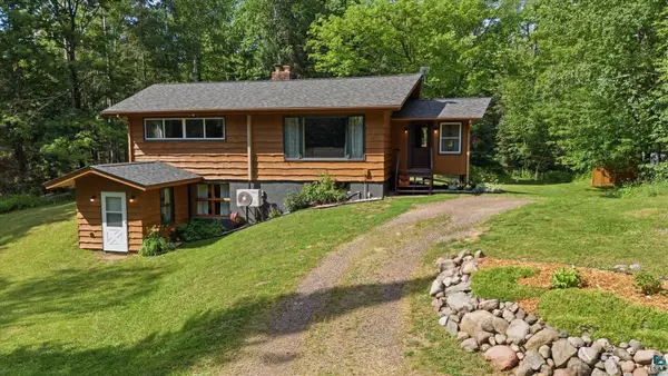 6377 Bergstrom Rd, Saginaw, MN 55779