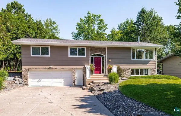 115 Aspen Ln, Duluth, MN 55804