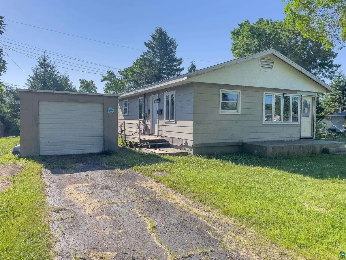 25 Gibson Rd, Silver Bay, MN 55614 - #1