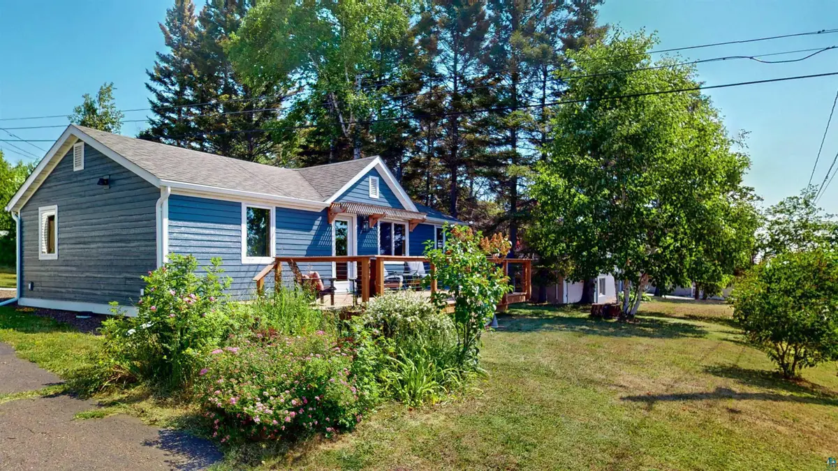 511 W 3rd St, Grand Marais, MN 55604 - #1
